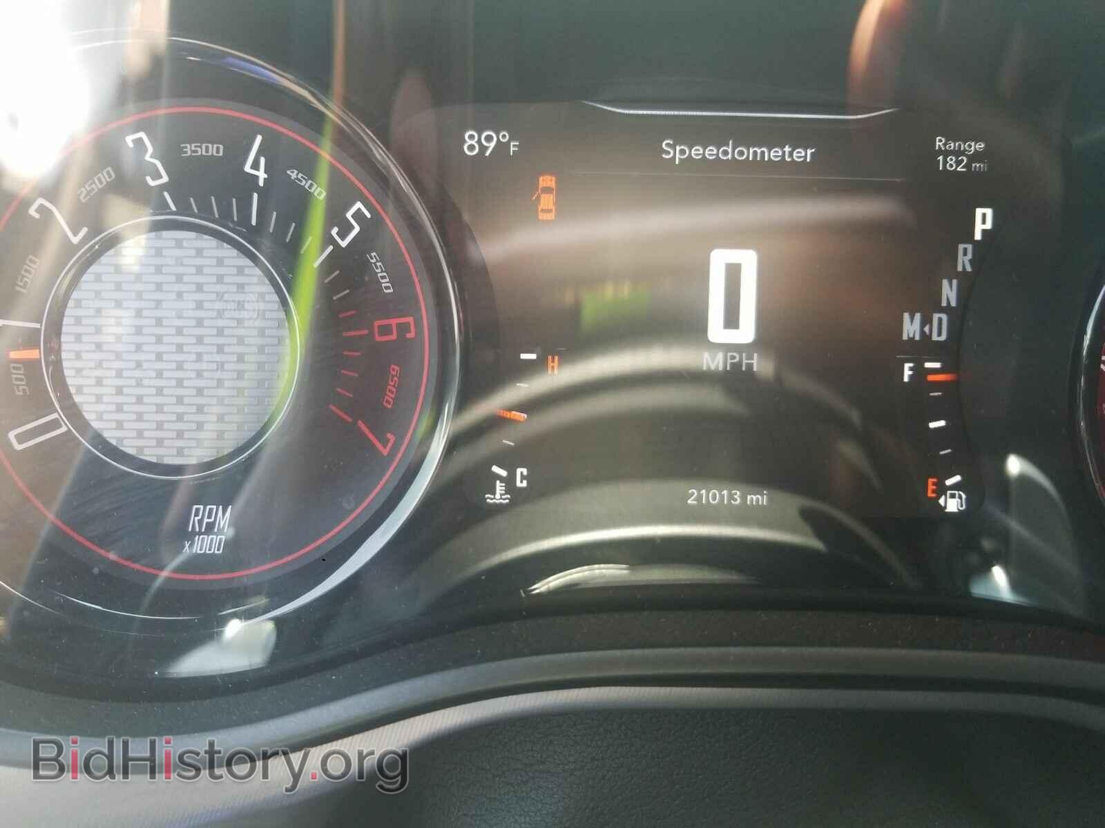 2019 Dodge Challenger - VIN: 2C3CDZBTXKH512171 - Фото 5