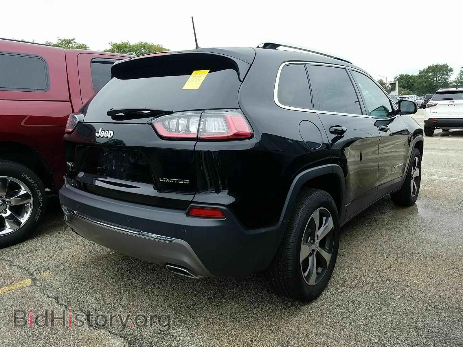 2019 Jeep Cherokee - VIN: 1C4PJMDN5KD162002 - Photo 2
