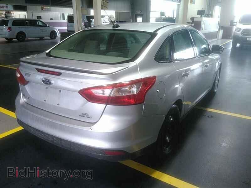 2013 Ford Focus - VIN: 1FADP3F26DL327620 - Фото 2