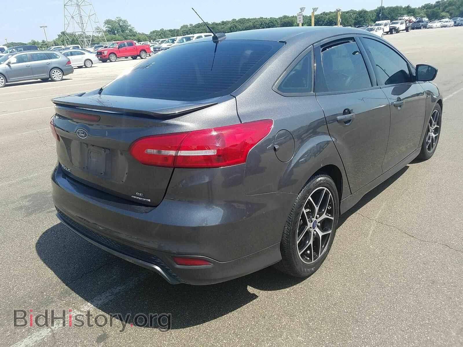 2016 Ford Focus - VIN: 1FADP3F29GL212613 - Photo 2