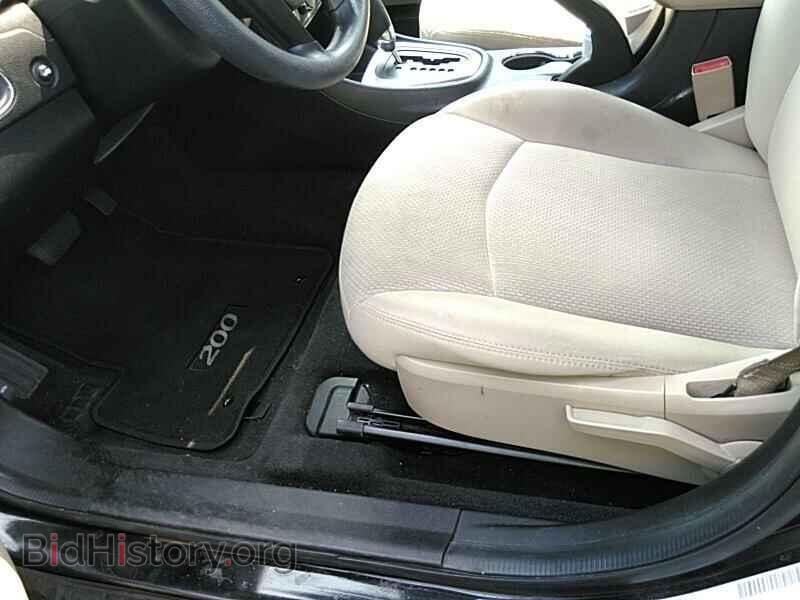2013 Chrysler 200 - VIN: 1C3CCBAB7DN760729 - Фото 3
