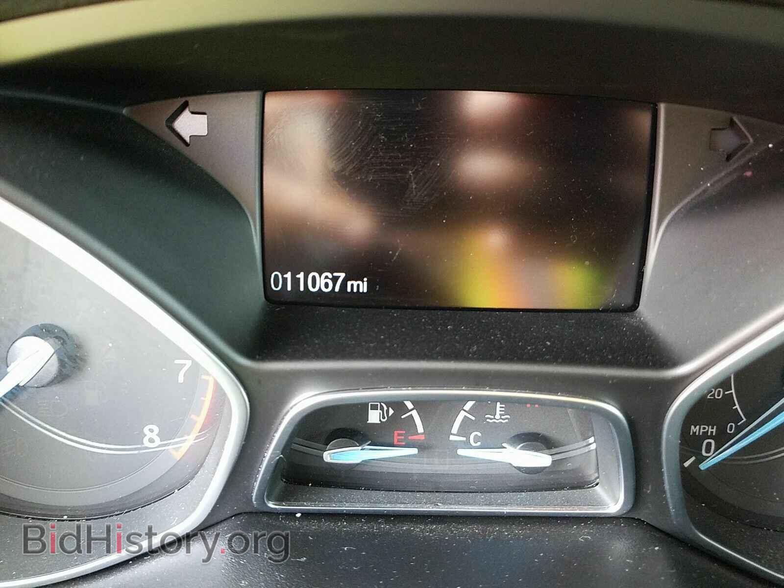 2017 Ford Focus - VIN: 1FADP3F2XHL234881 - Фото 5