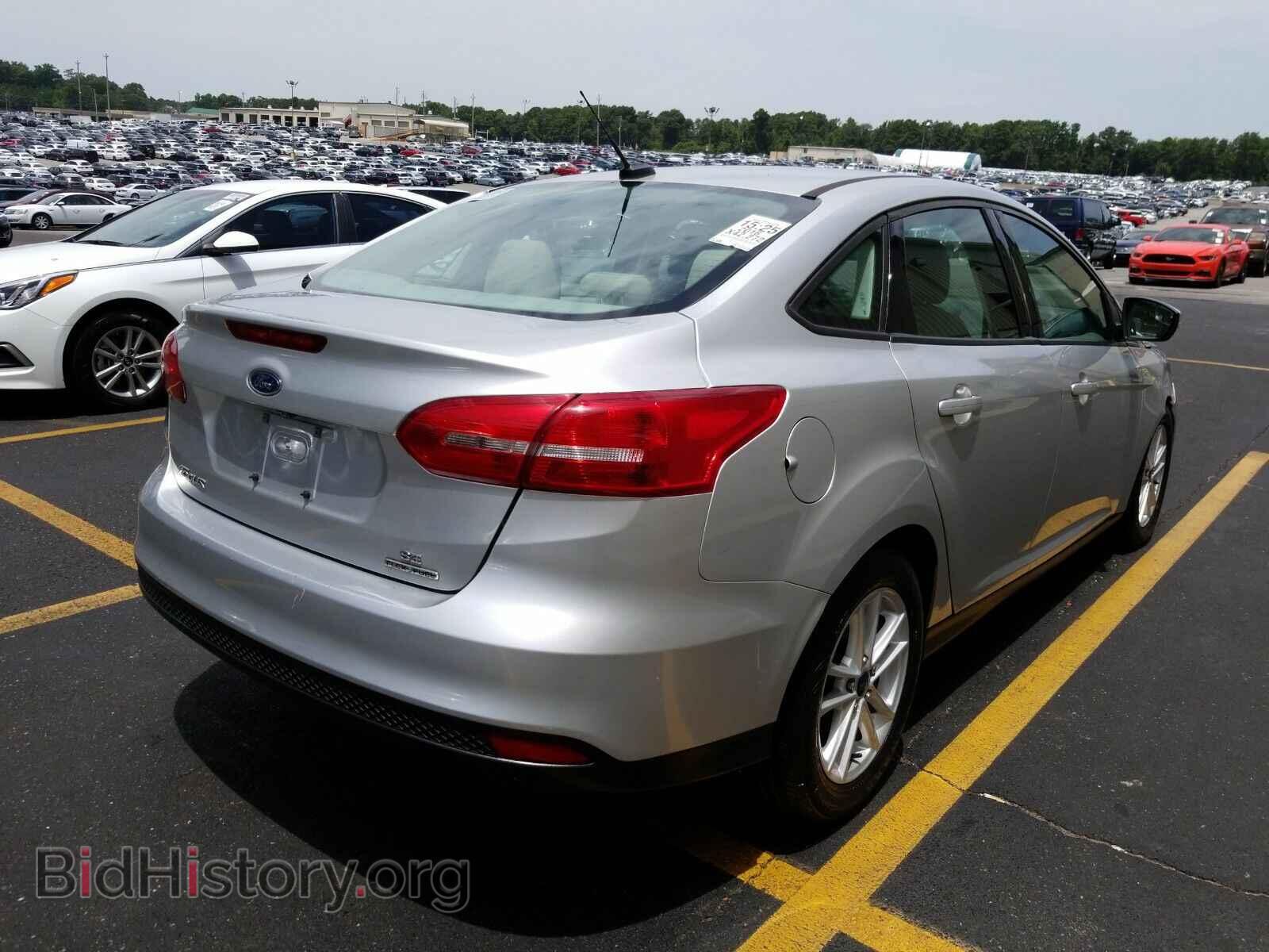 2016 Ford Focus - VIN: 1FADP3F28GL273760 - Фото 2