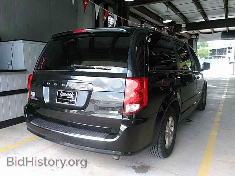 2012 Dodge Grand Caravan - VIN: 2C4RDGCG4CR358662 - Фото 2