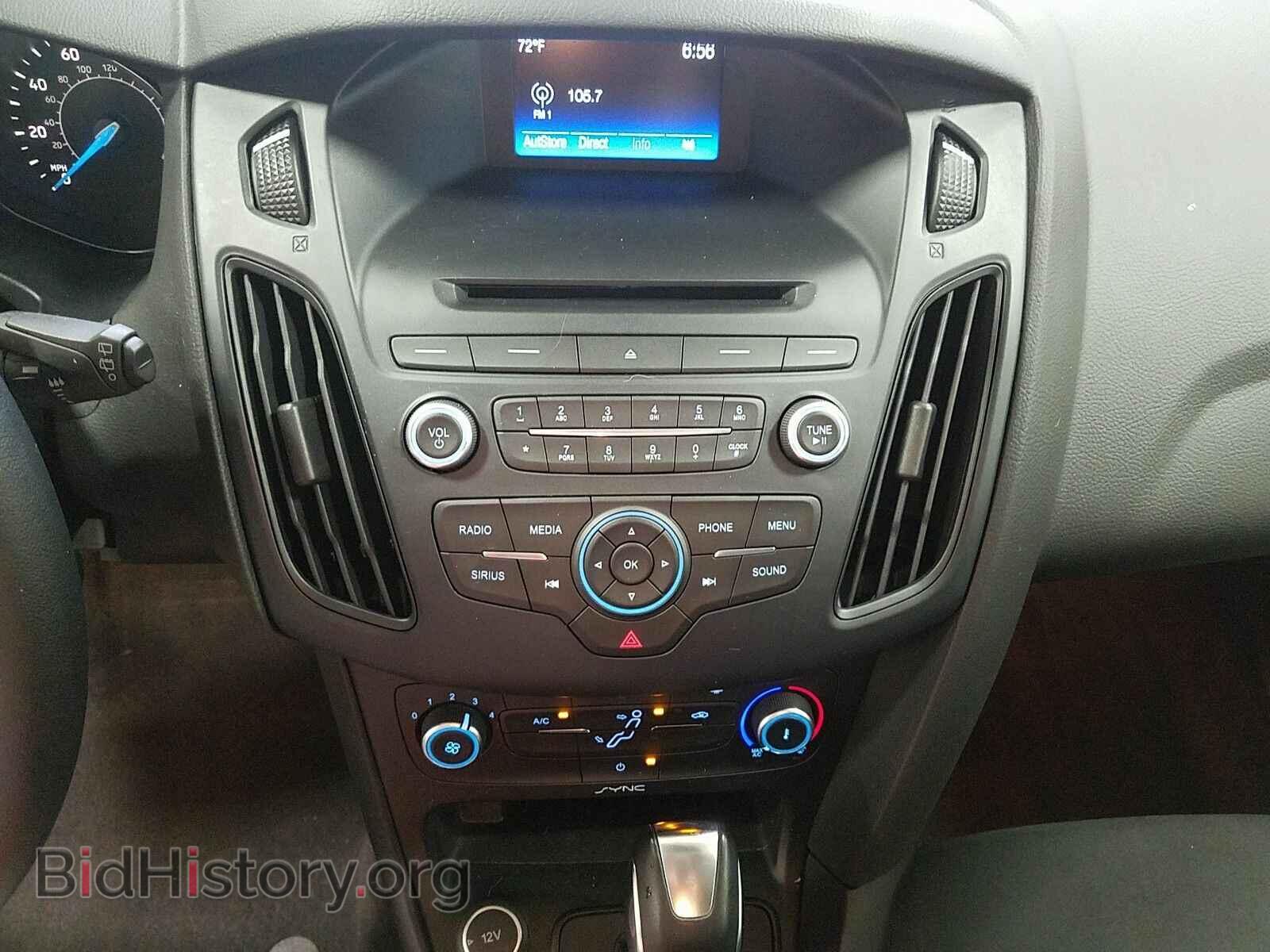 2016 Ford Focus - VIN: 1FADP3K2XGL250258 - Фото 4