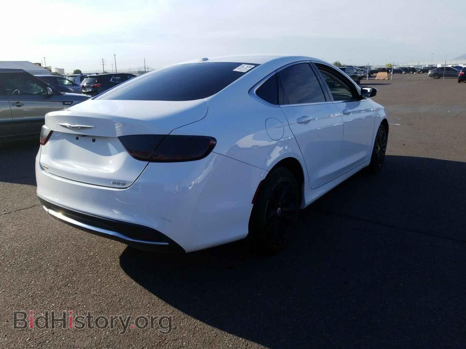 2016 Chrysler 200 - VIN: 1C3CCCAB5GN159698 - Photo 2