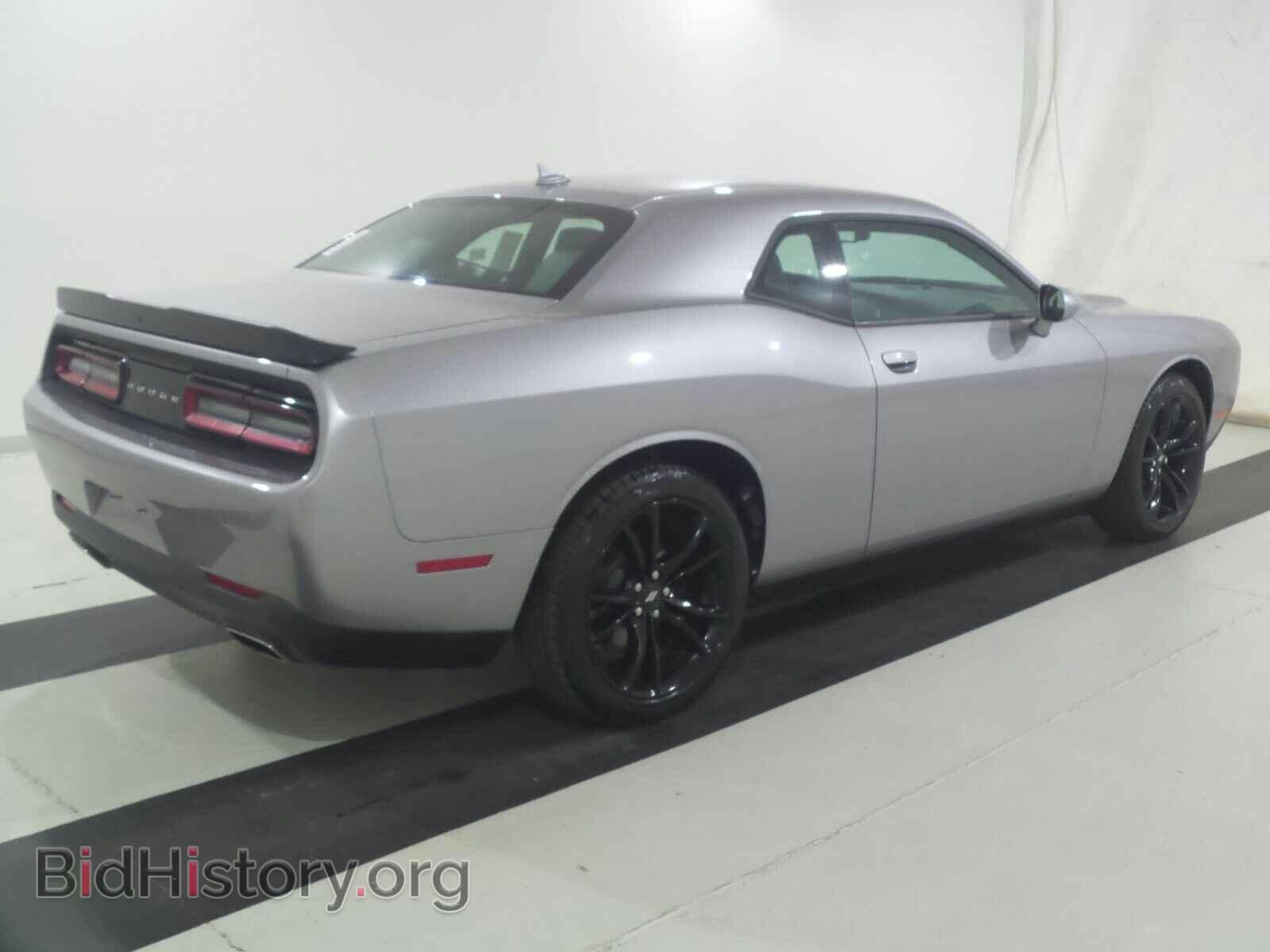 2018 Dodge Challenger - VIN: 2C3CDZAG7JH302744 - Фото 4