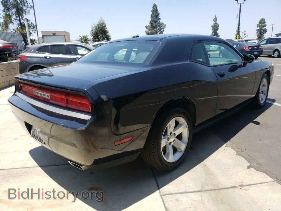 2012 Dodge Challenger - VIN: 2C3CDYAG7CH181209 - Фото 2