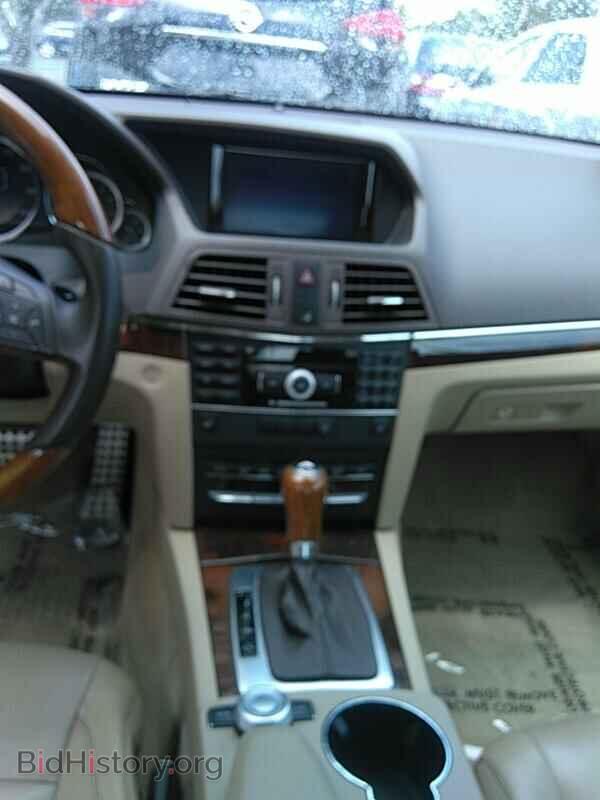 2012 Mercedes-Benz E-Class - VIN: WDDKJ5KB5CF130834 - Фото 4