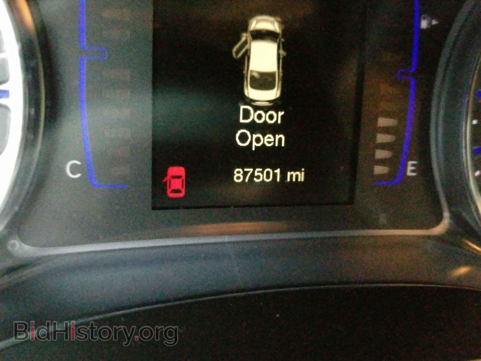 2016 Chrysler 200 - VIN: 1C3CCCAB4GN148885 - Фото 5