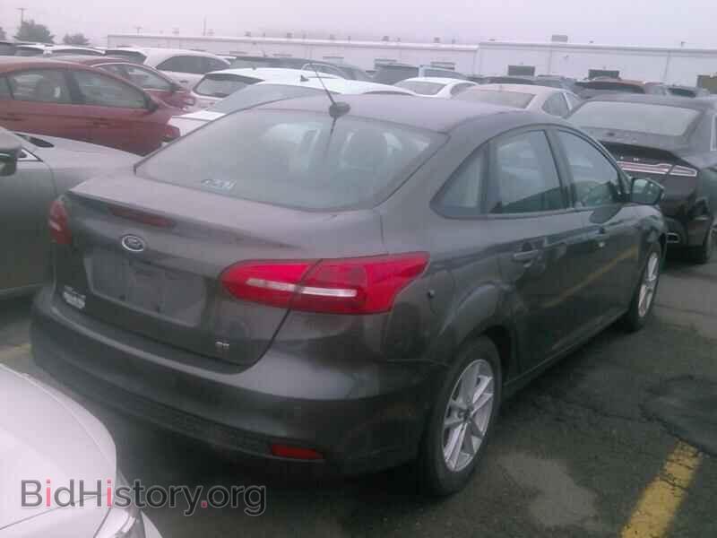 2016 Ford Focus - VIN: 1FADP3F21GL265709 - Photo 2