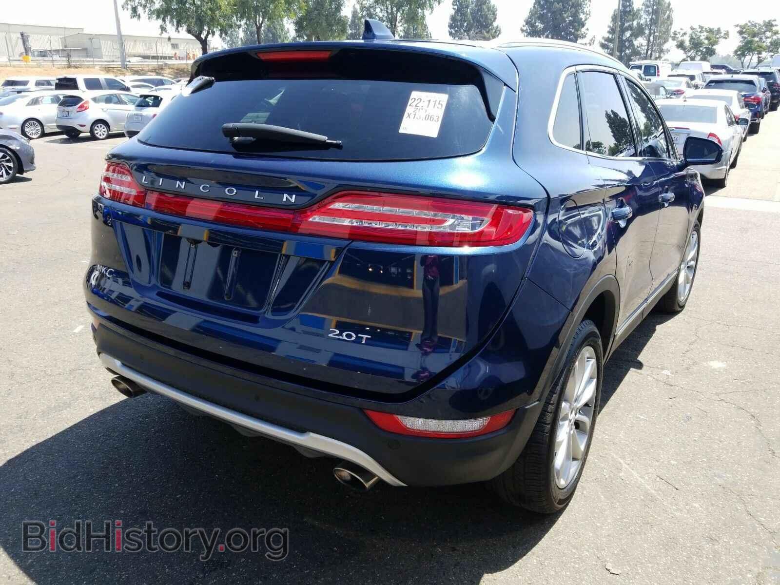 2017 Lincoln MKC - VIN: 5LMCJ2C97HUL15648 - Фото 2