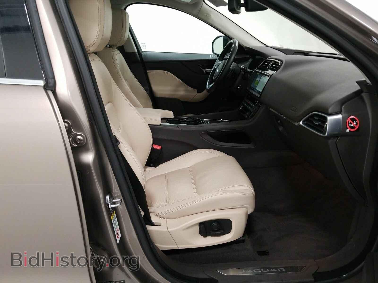 2017 Jaguar F-PACE - VIN: SADCK2BV1HA058348 - Фото 8