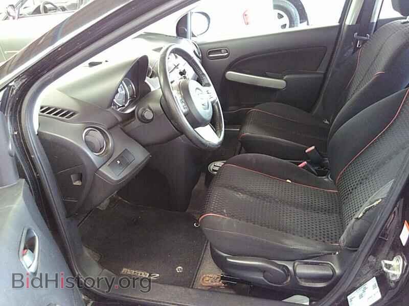 2011 Mazda Mazda2 - VIN: JM1DE1HZ0B0101117 - Фото 3