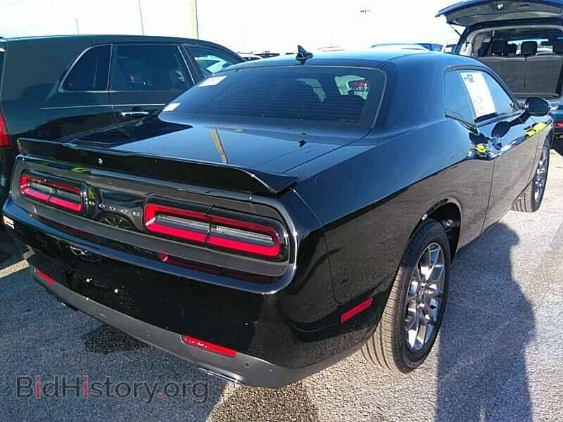 2017 Dodge Challenger - VIN: 2C3CDZGG1HH592819 - Фото 2
