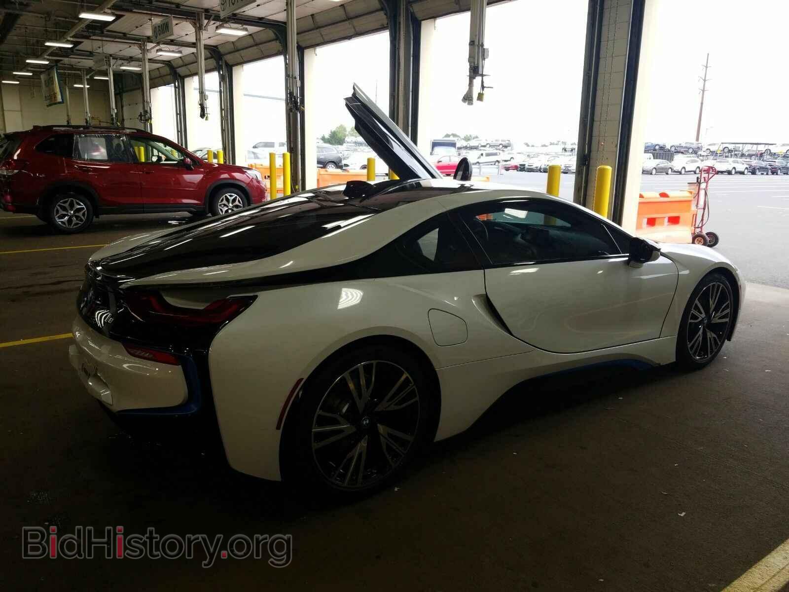 2015 BMW i8 - VIN: WBY2Z2C56FV392333 - Фото 2