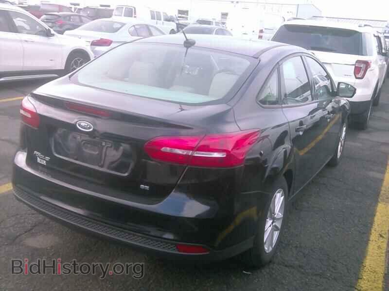 2016 Ford Focus - VIN: 1FADP3F24GL206881 - Photo 2