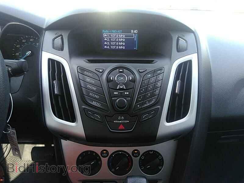 2013 Ford Focus - VIN: 1FADP3F23DL330118 - Фото 4