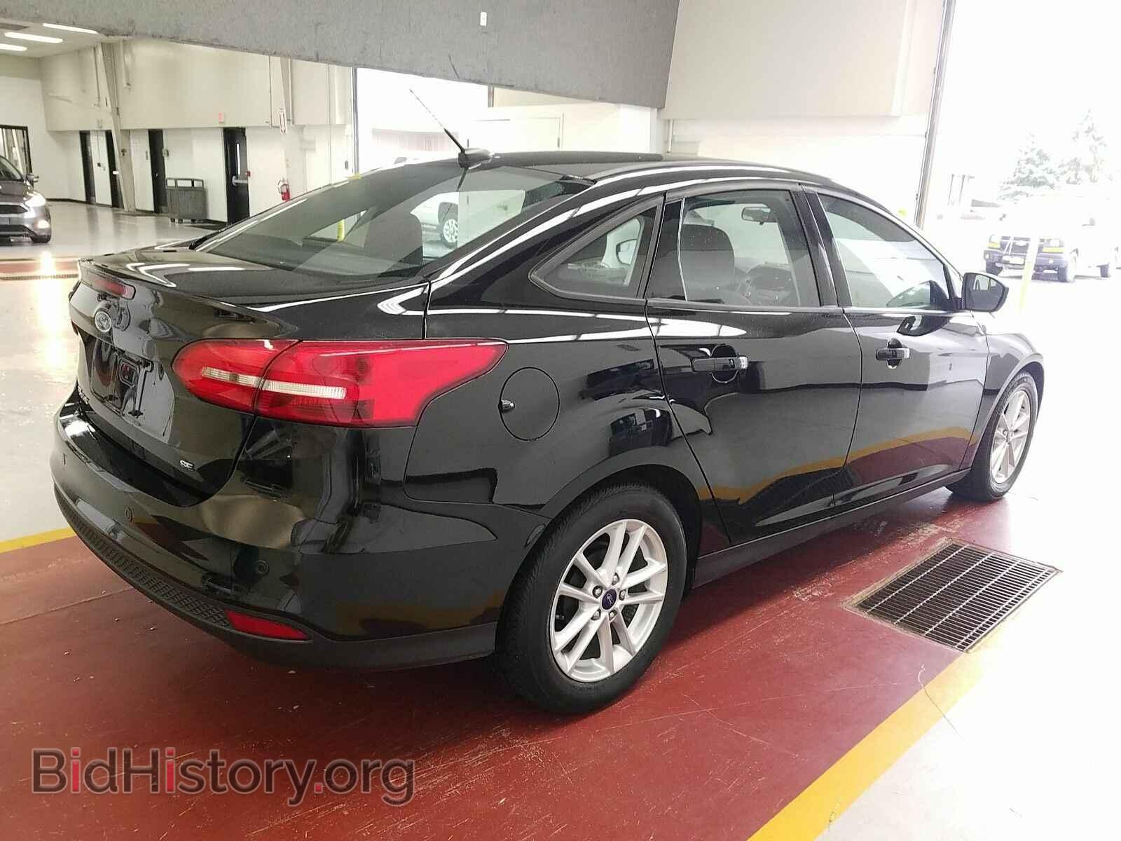 2016 Ford Focus - VIN: 1FADP3F25GL354246 - Photo 2