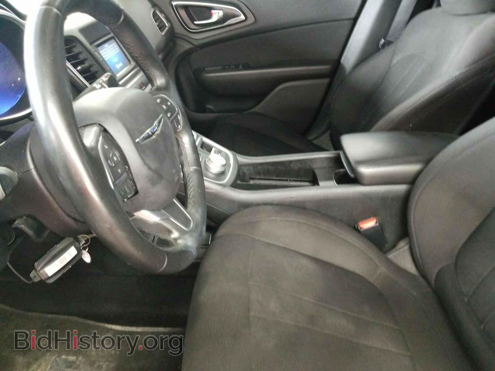 2016 Chrysler 200 - VIN: 1C3CCCAB2GN154832 - Фото 3