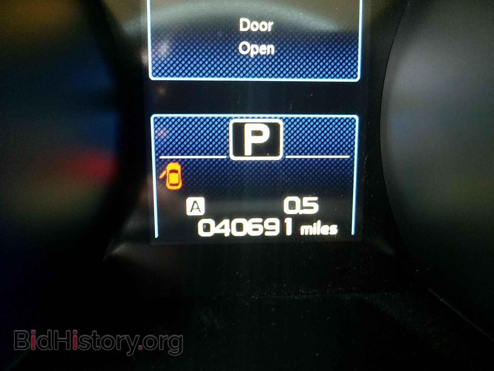 2017 Subaru Outback - VIN: 4S4BSADCXH3245181 - Фото 5
