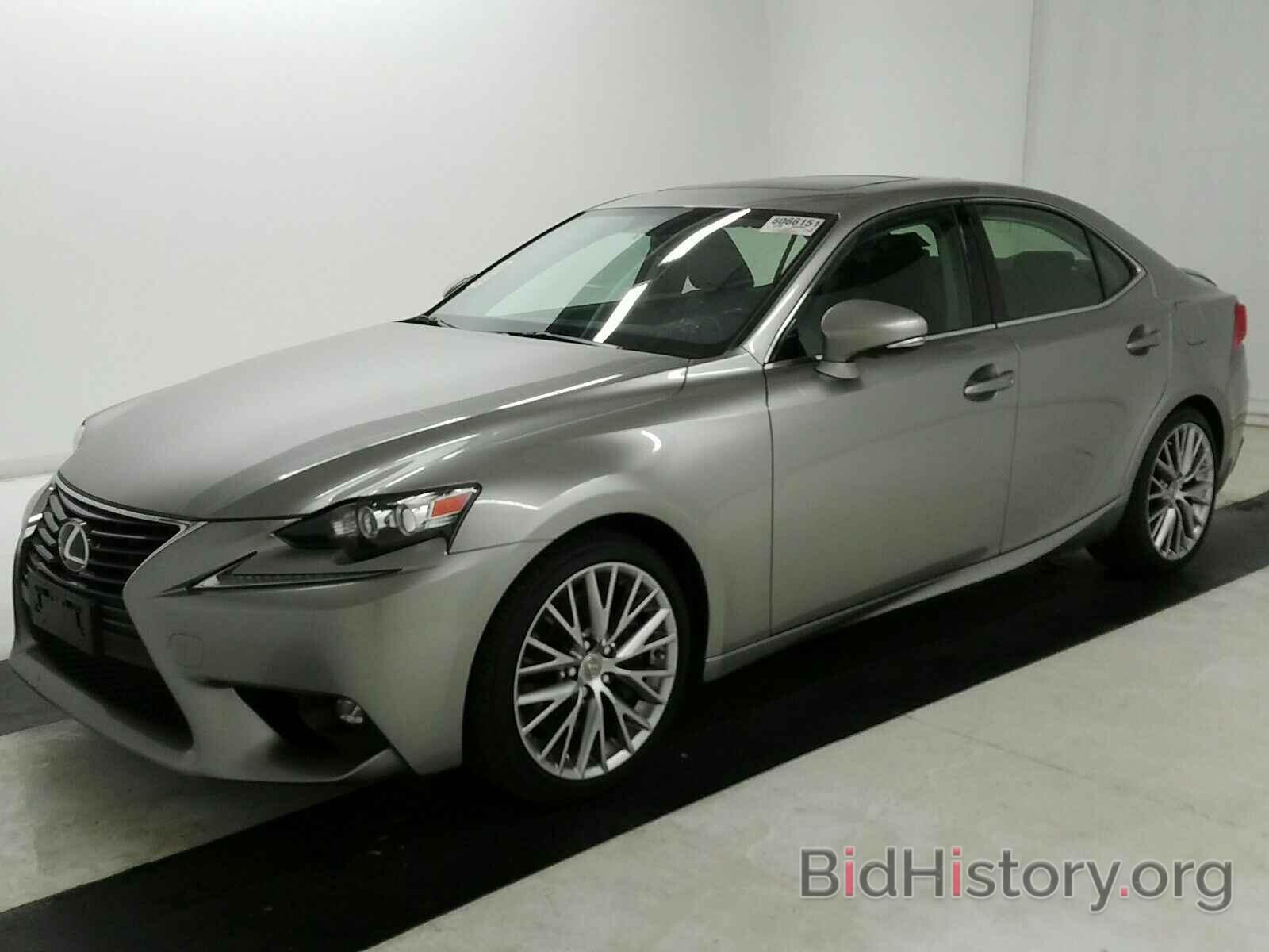 Photo JTHCM1D25G5010795 - Lexus IS 300 2016