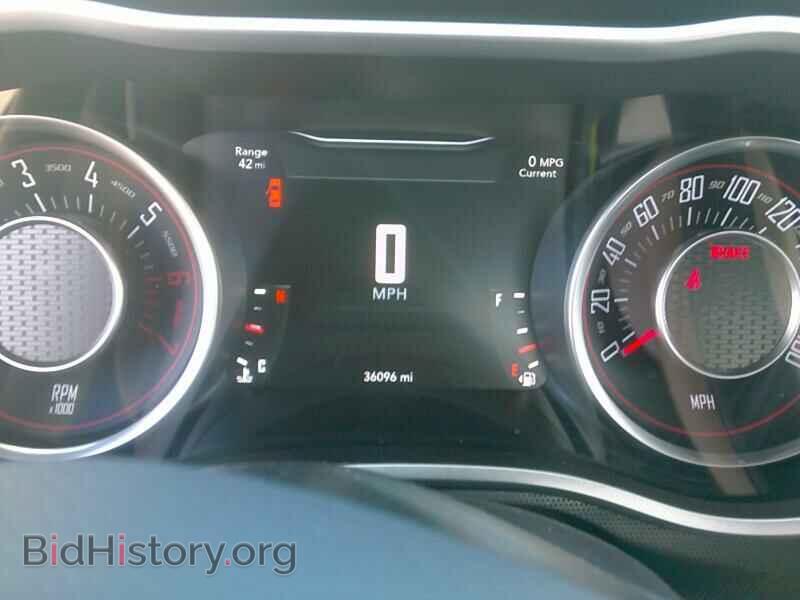 2015 Dodge Challenger - VIN: 2C3CDZFJ4FH804316 - Photo 5