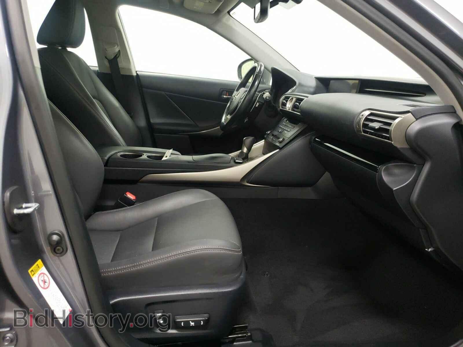 2016 Lexus IS 300 - VIN: JTHCM1D27G5011690 - Фото 8