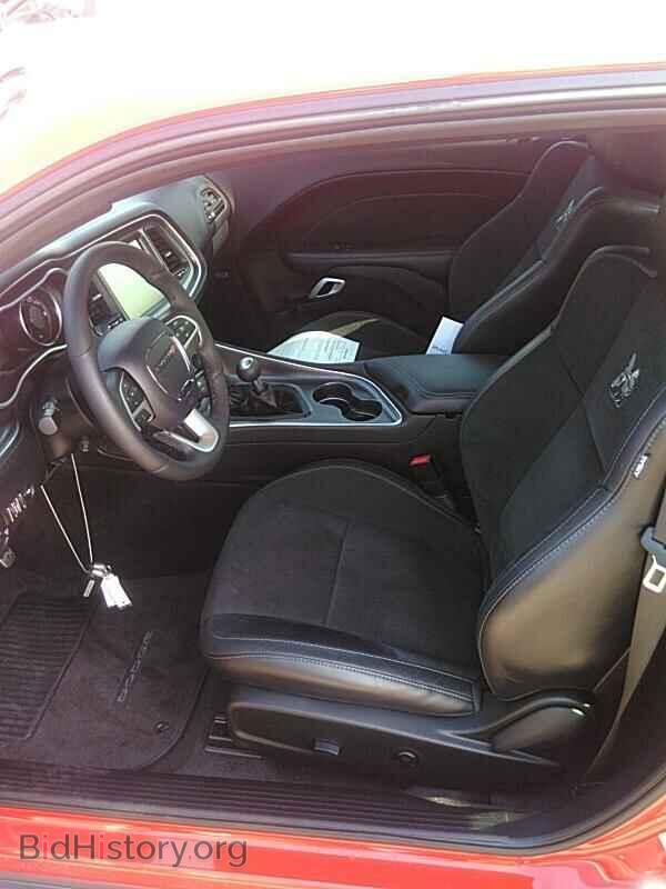 2016 Dodge Challenger - VIN: 2C3CDZFJ3GH255774 - Photo 3