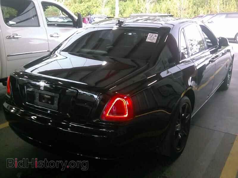 2015 Rolls-Royce Ghost - VIN: SCA664S51FUX53361 - Photo 2