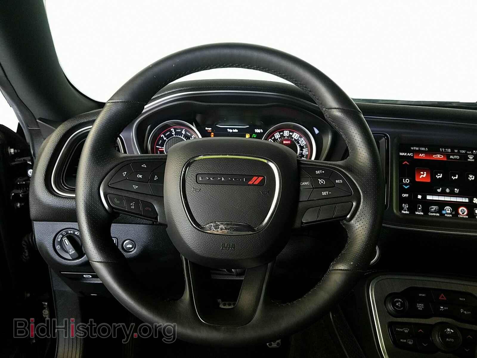 2016 Dodge Challenger - VIN: 2C3CDZBT5GH213551 - Photo 10