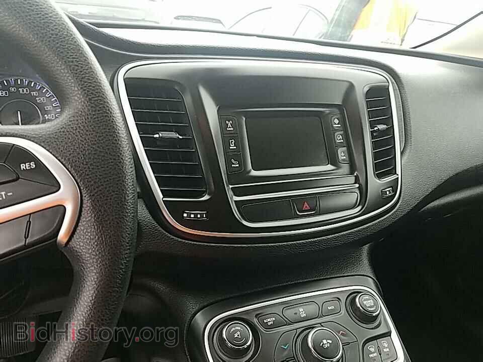 2016 Chrysler 200 - VIN: 1C3CCCABXGN159244 - Фото 4