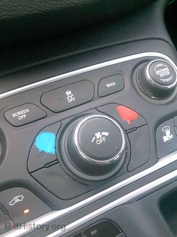 2016 Chrysler 200 - VIN: 1C3CCCAB4GN102439 - Фото 9