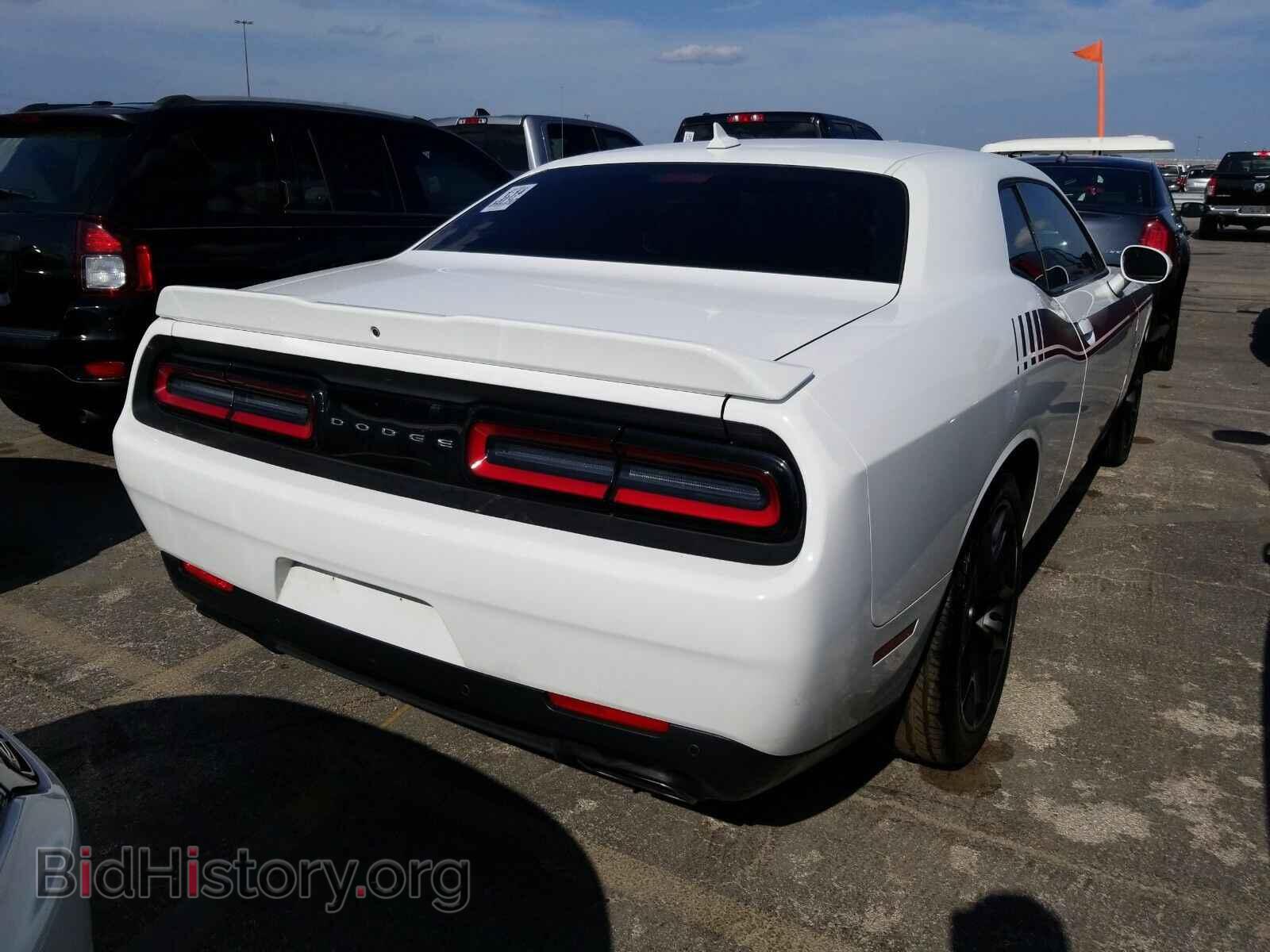 2017 Dodge Challenger - VIN: 2C3CDZBT0HH640945 - Фото 2
