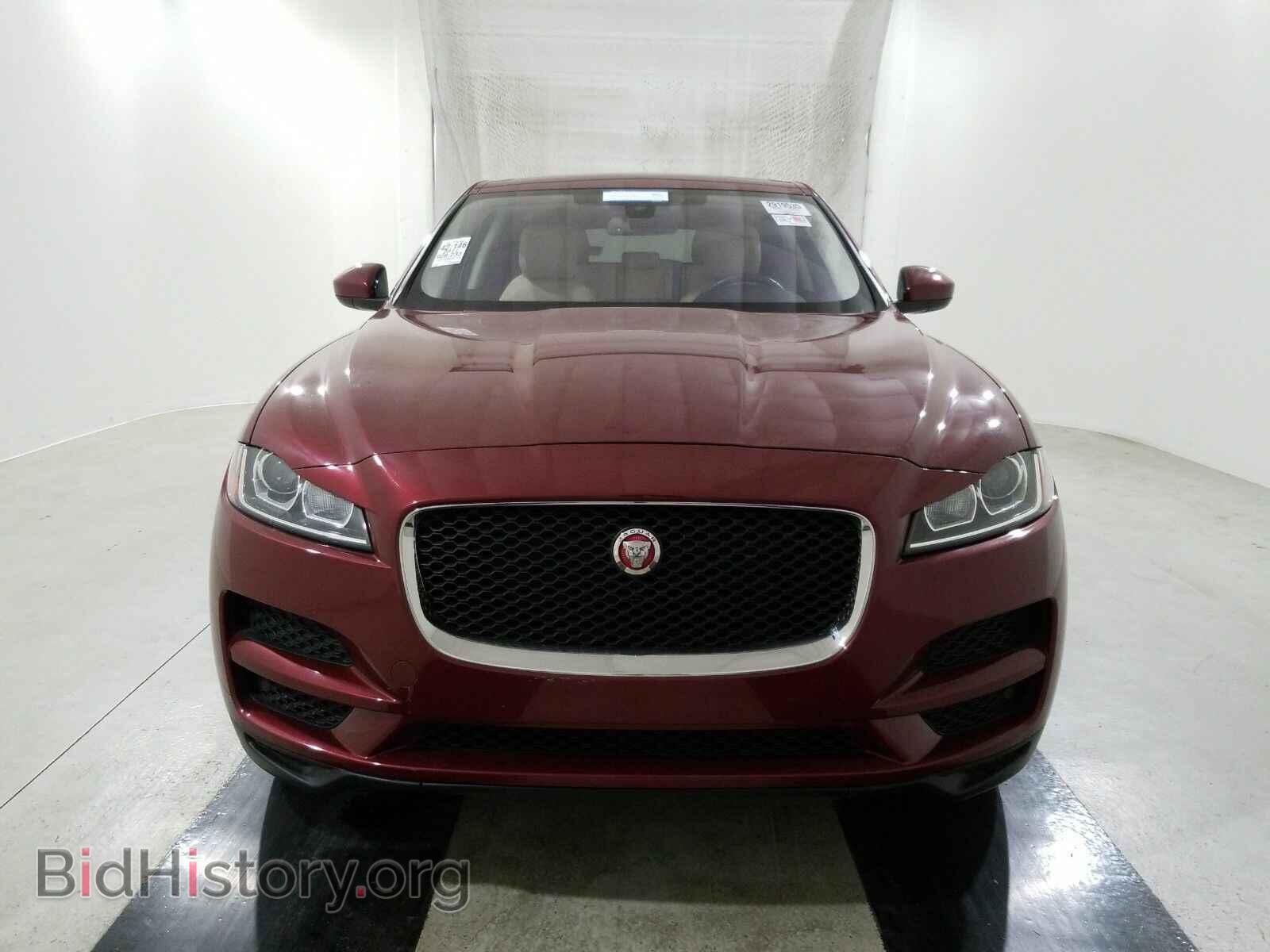 2017 Jaguar F-PACE - VIN: SADCS2BVXHA065444 - Фото 2