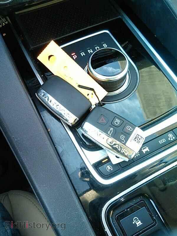 2017 Jaguar F-PACE - VIN: SADCS2BVXHA065444 - Фото 18