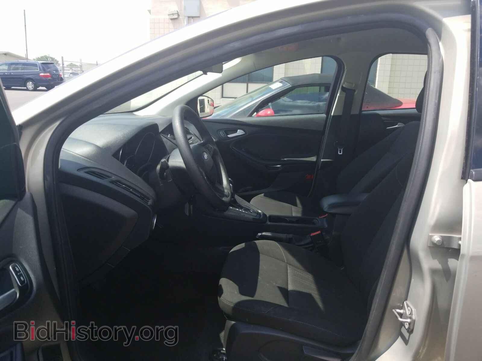 2015 Ford Focus - VIN: 1FADP3F21FL311411 - Photo 3