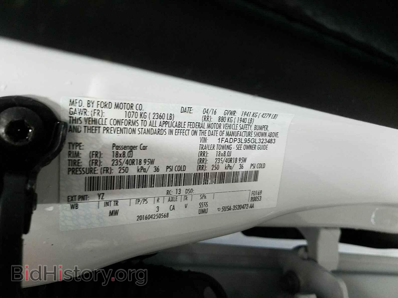 2016 Ford Focus - VIN: 1FADP3L95GL323483 - Photo 6