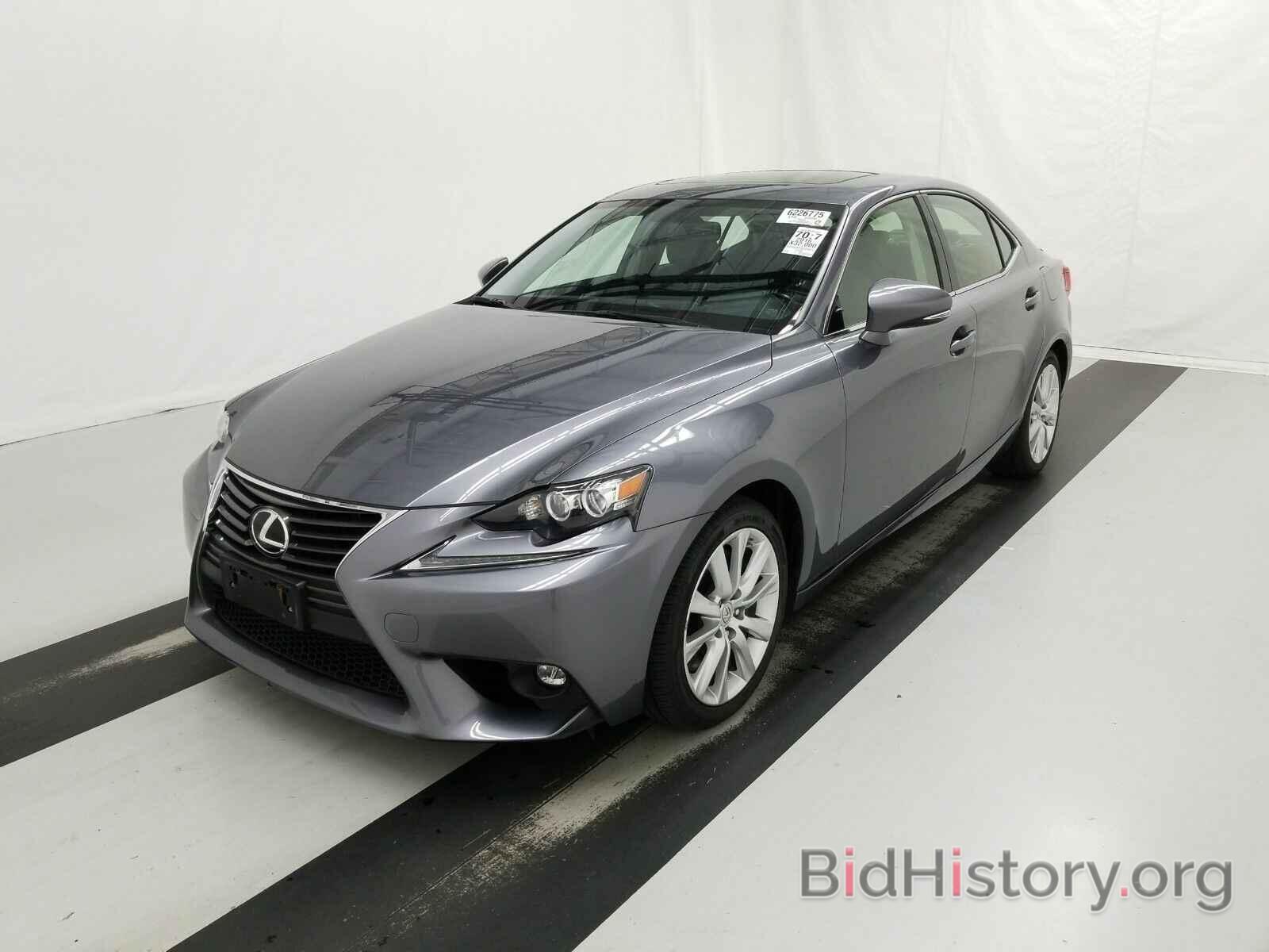 Photo JTHCM1D29G5007415 - Lexus IS 300 2016