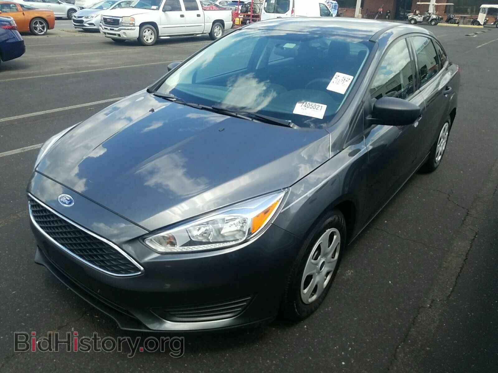 Фотография 1FADP3E24JL209207 - Ford Focus 2018