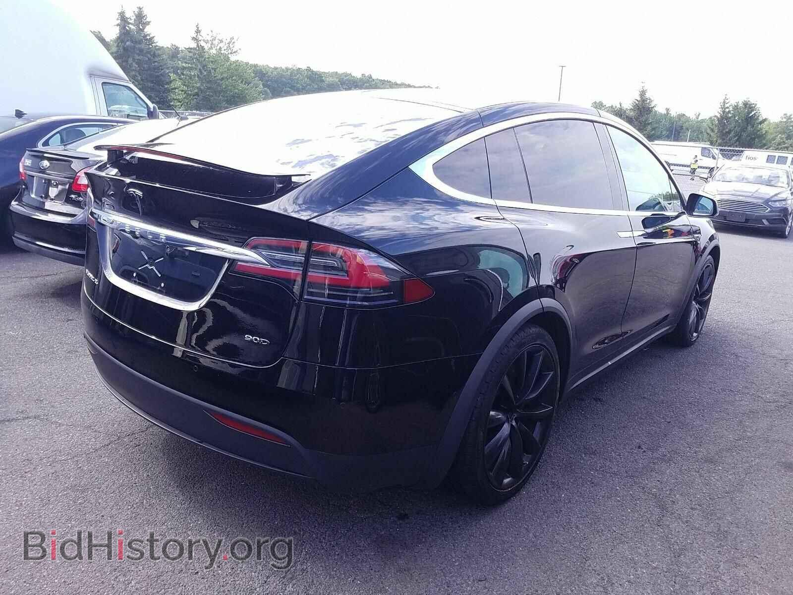 2016 Tesla Model X - VIN: 5YJXCAE2XGF004767 - Photo 2