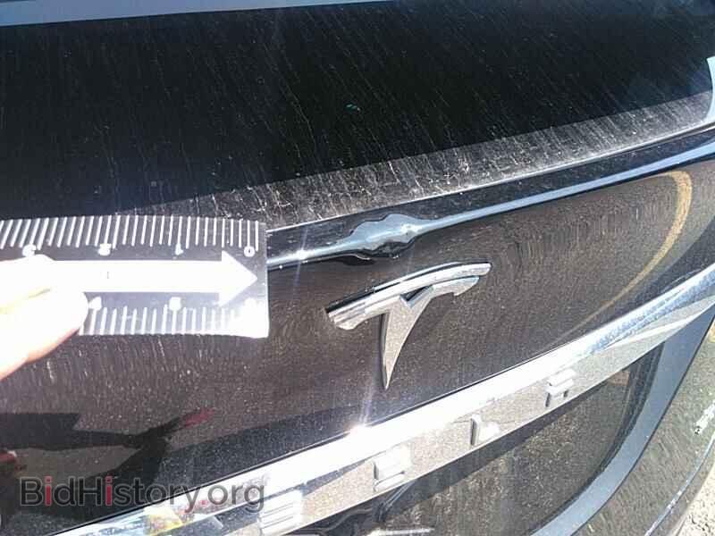 2016 Tesla Model X - VIN: 5YJXCAE2XGF004767 - Photo 9