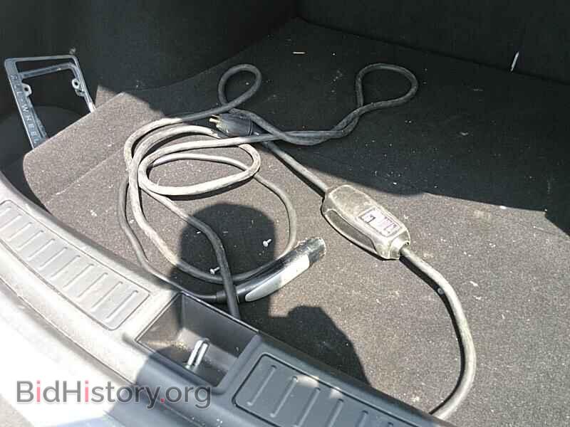 2016 Tesla Model S - VIN: 5YJSA1E29GF141778 - Photo 9
