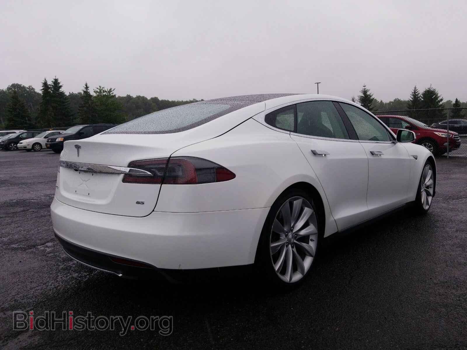 2013 Tesla Model S - VIN: 5YJSA1DNXDFP12203 - Photo 2