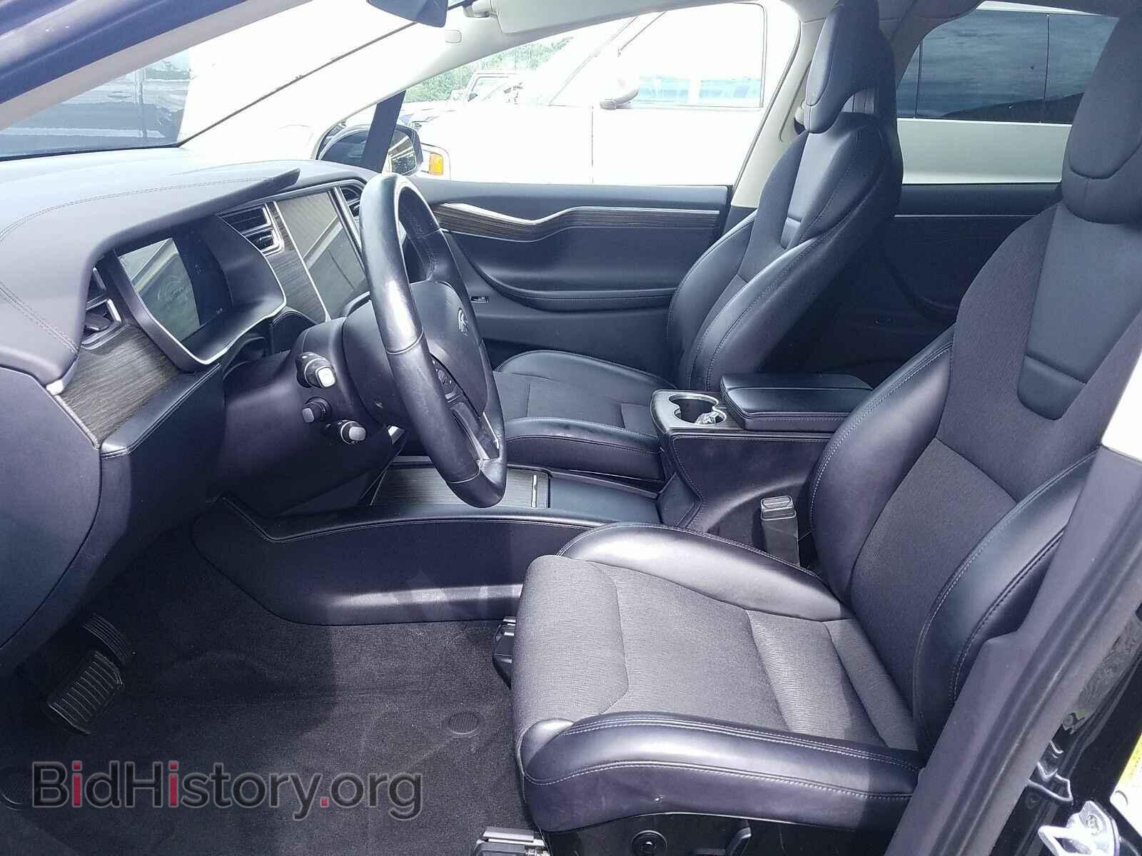 2016 Tesla Model X - VIN: 5YJXCAE25GF004921 - Photo 3