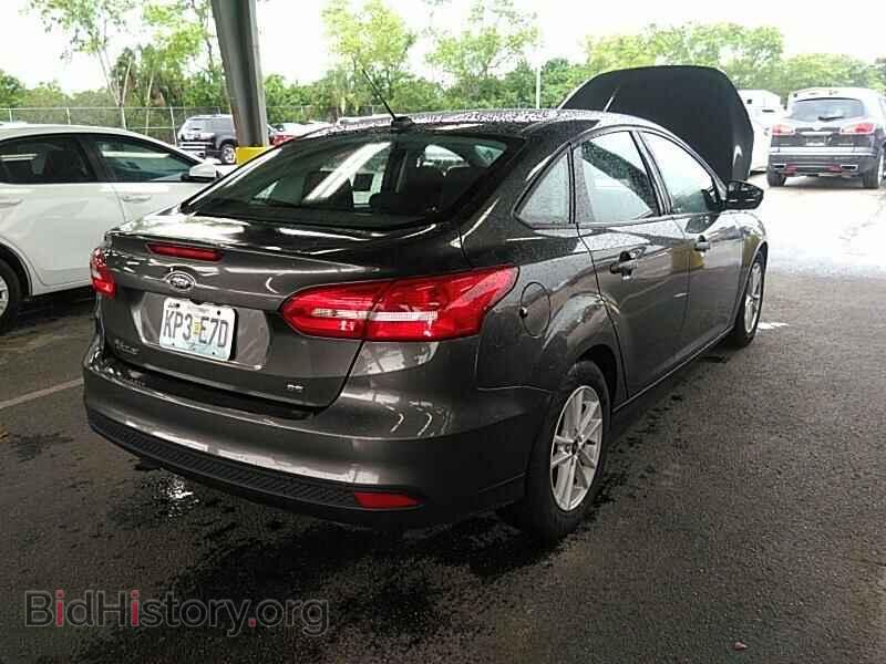 2017 Ford Focus - VIN: 1FADP3F22HL285436 - Фото 2