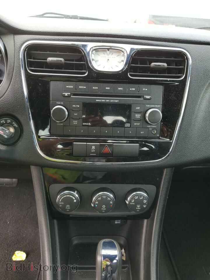 2013 Chrysler 200 - VIN: 1C3CCBBG3DN751875 - Photo 4