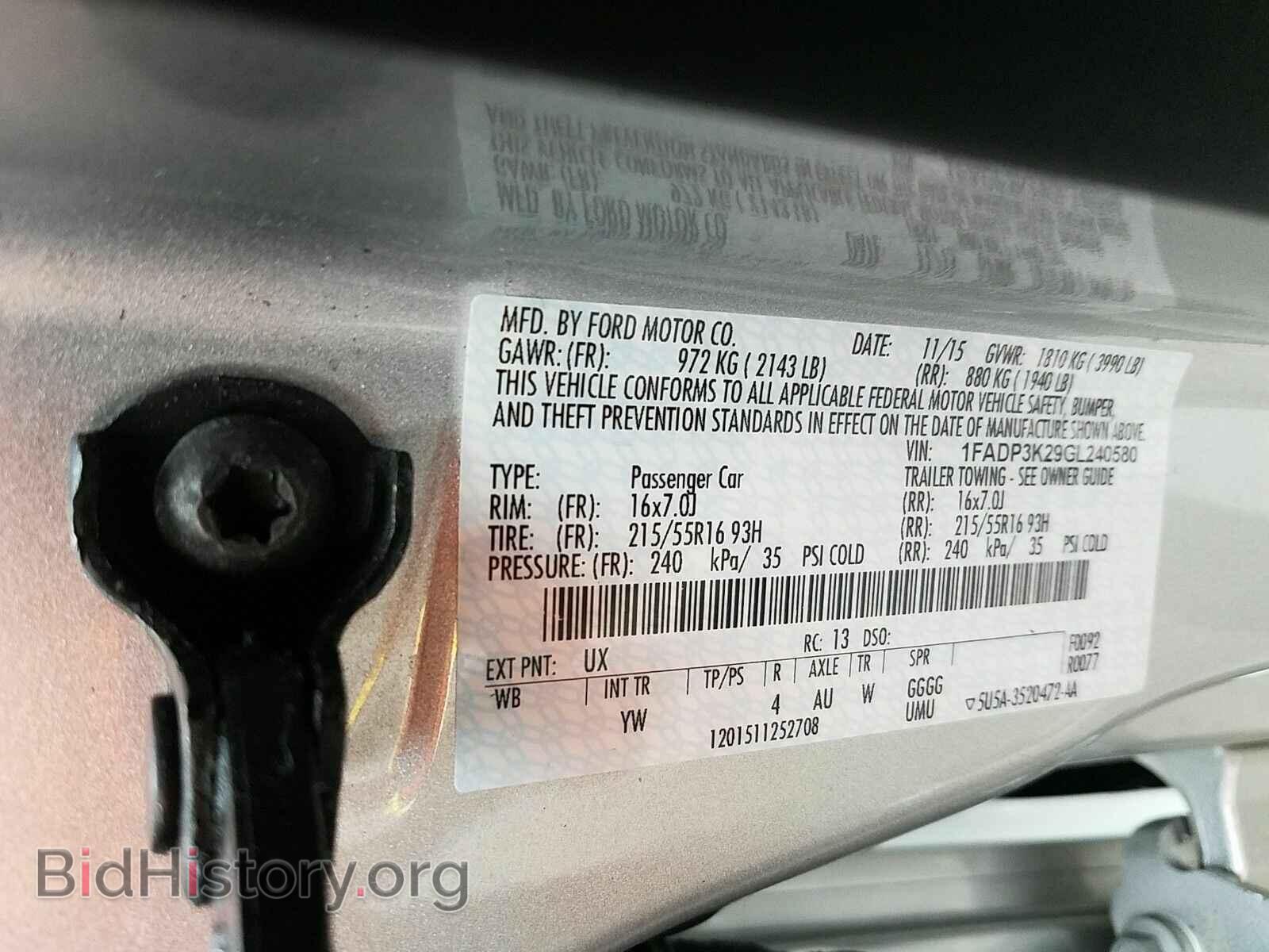 2016 Ford Focus - VIN: 1FADP3K29GL240580 - Photo 6