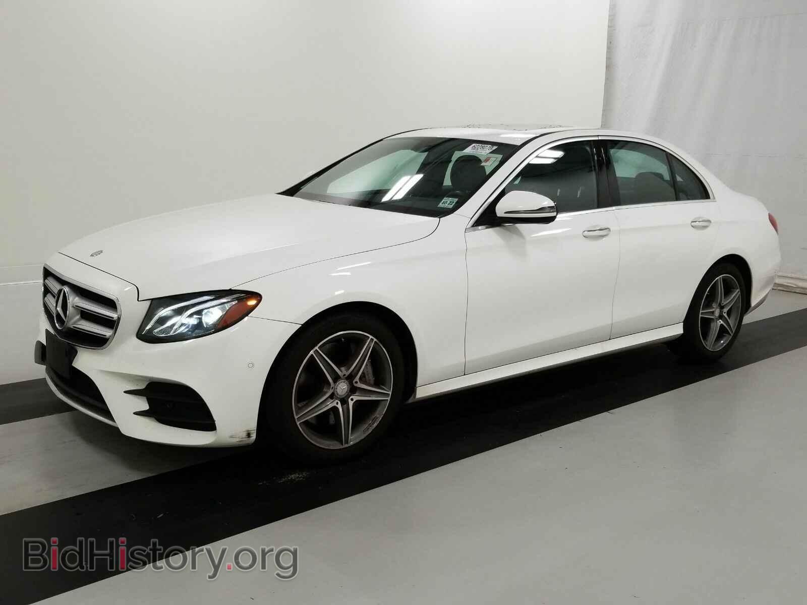 Photo WDDZF4JB0HA031984 - Mercedes-Benz E-Class 2017