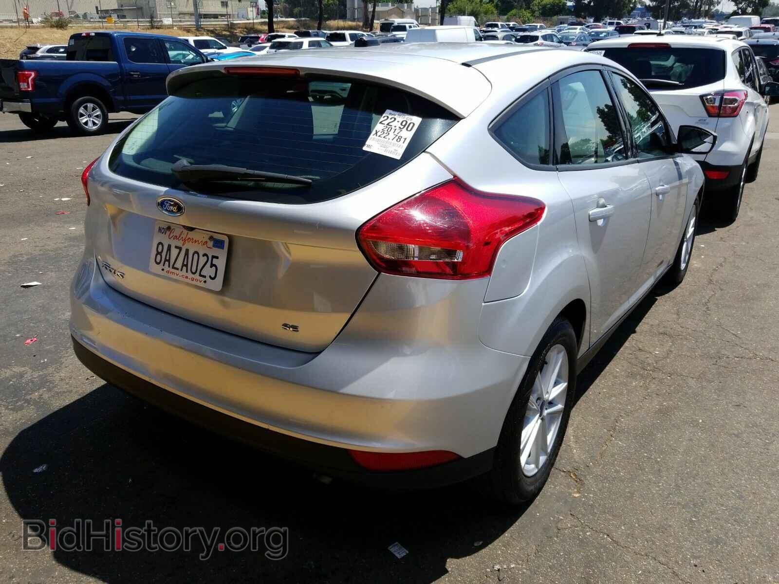 2017 Ford Focus - VIN: 1FADP3K20HL325115 - Фото 2
